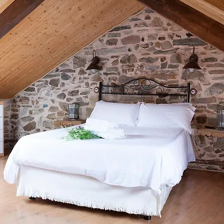 Bed & Breakfast La Rosa Del Agua El Acebo de San Miguel